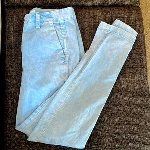 Light wash Gap jeans, girlfriend fit